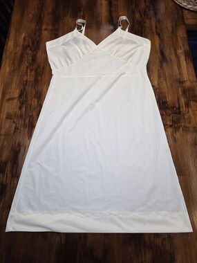 VTG Lorraine Union made Butter Yellow Nylon Nightly Slip Nightgown/Dress Sz 34